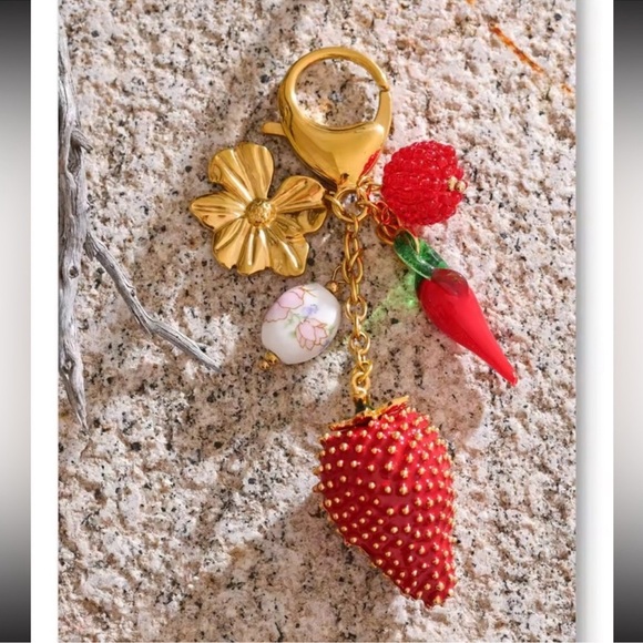 Strawberry Charm 18K Gold Stainless Steel Waterproof Keychain - Picture 2 of 7